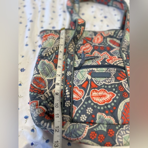 Vera Bradley Nomatic Floral Small Quilted Shoulder Tote Bag. Geometric Pattern. - Picture 4 of 14